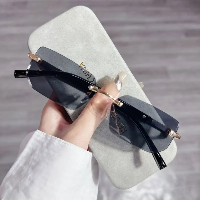 Kacamata Hitam Persegi Panjang - Blue Light Glasses ulasan dan harga
